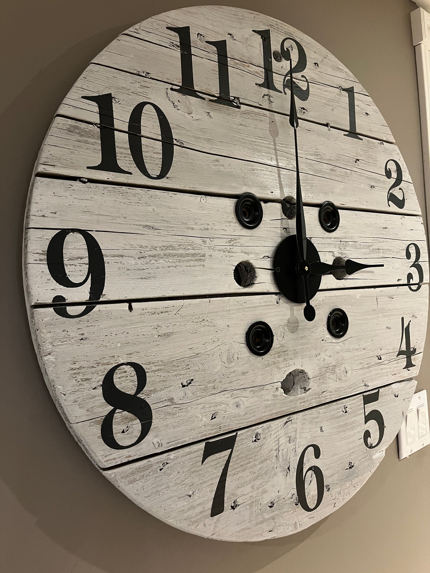 30" Indoor/Outdoor White washed Clock2