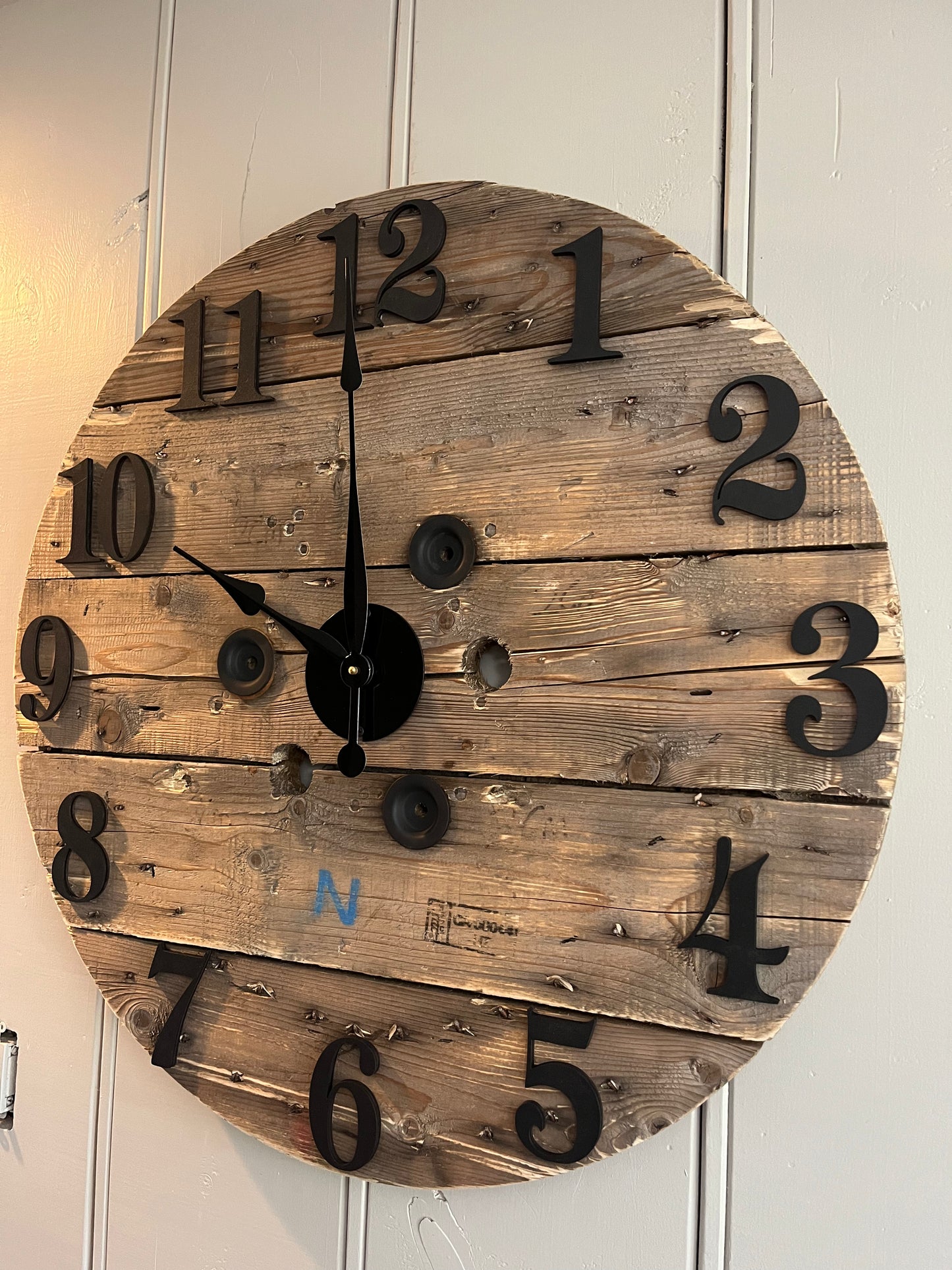 30" - 3D Rustic Spool clock