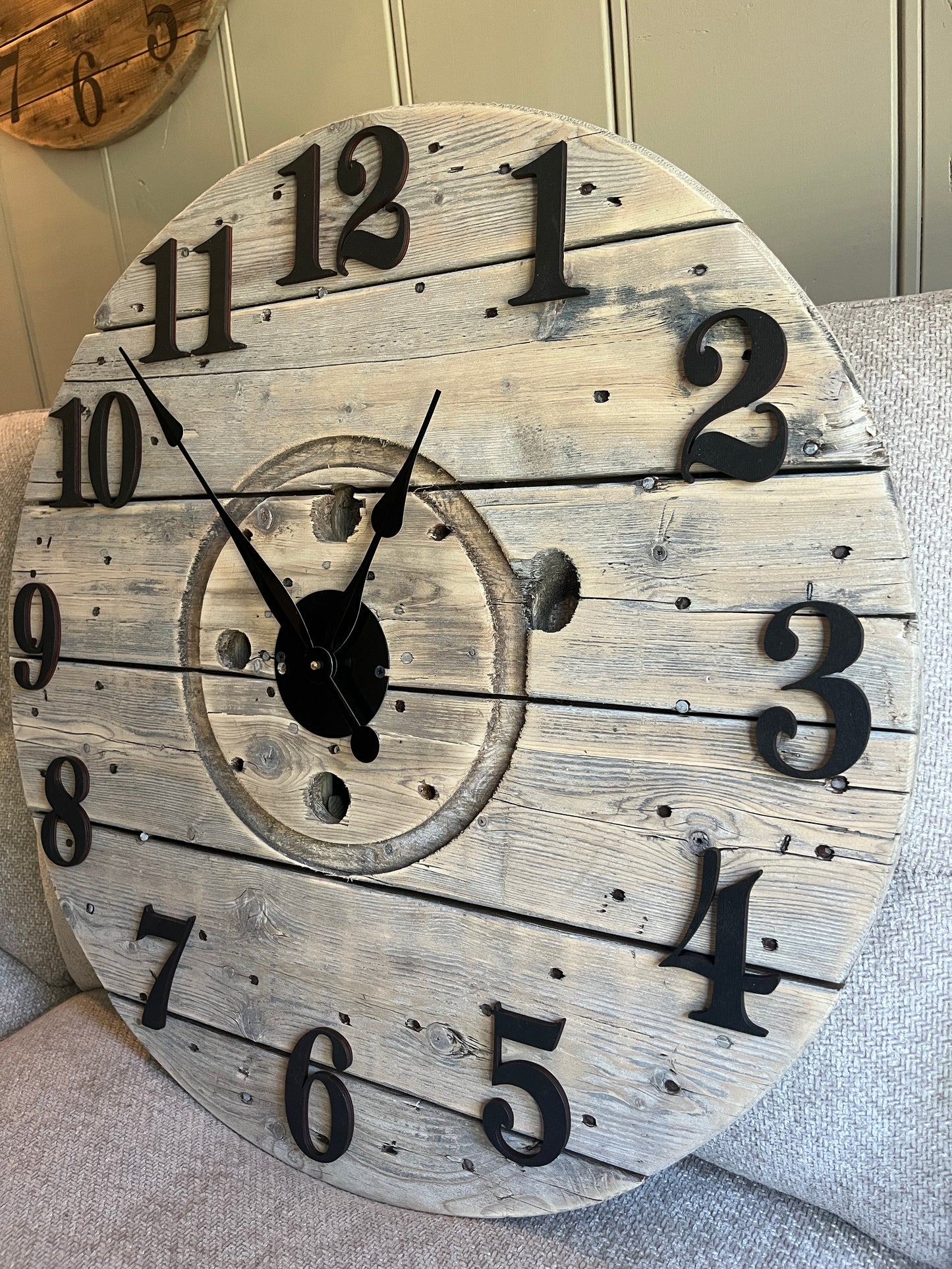 30" - 3D Spool clock - white washed2