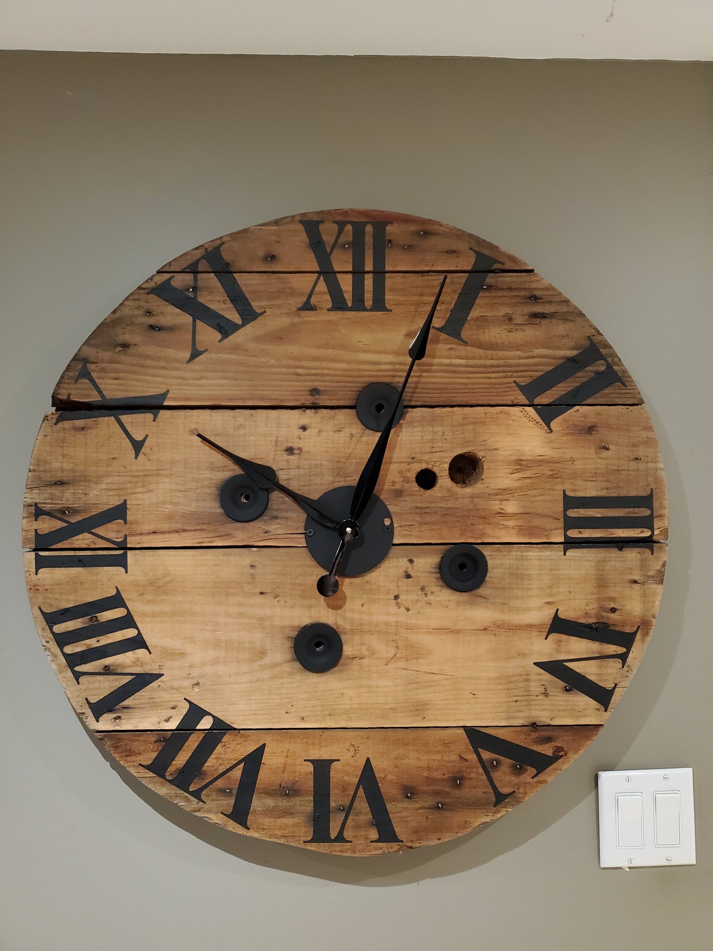 29" Spool Clock - Stained Ipswich