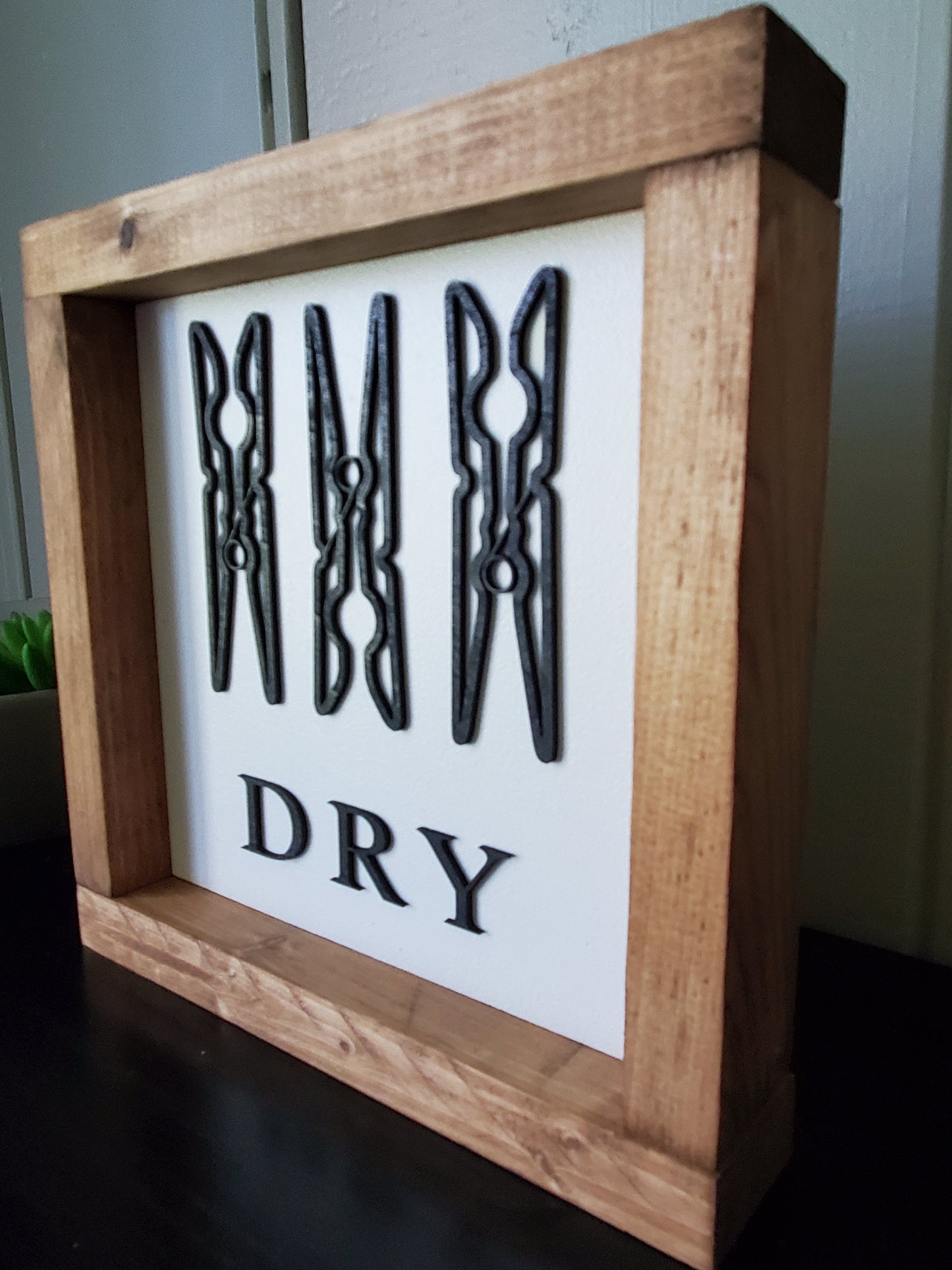 Dry 3D laundry sign