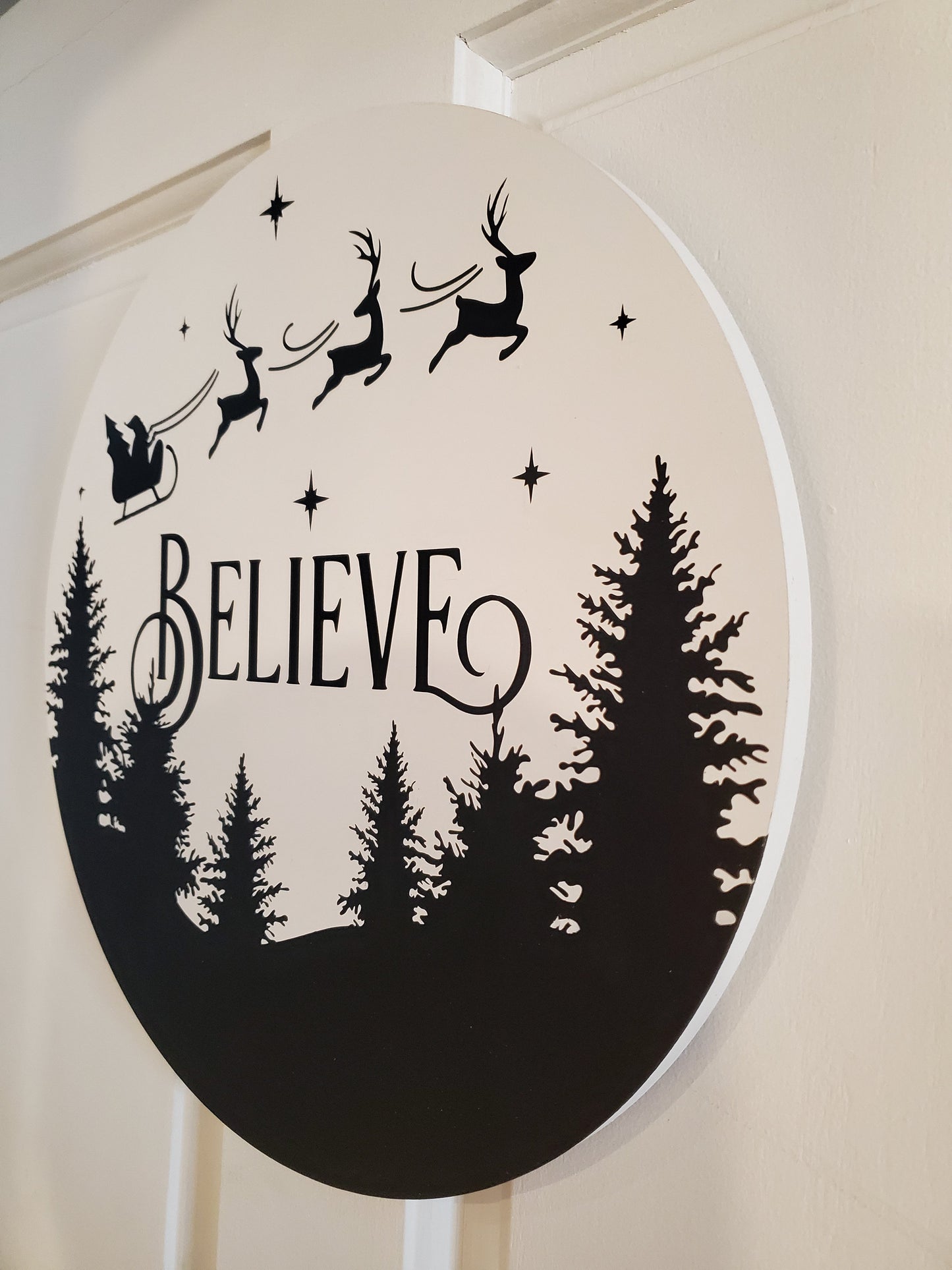 14" Christmas "Believe" -round