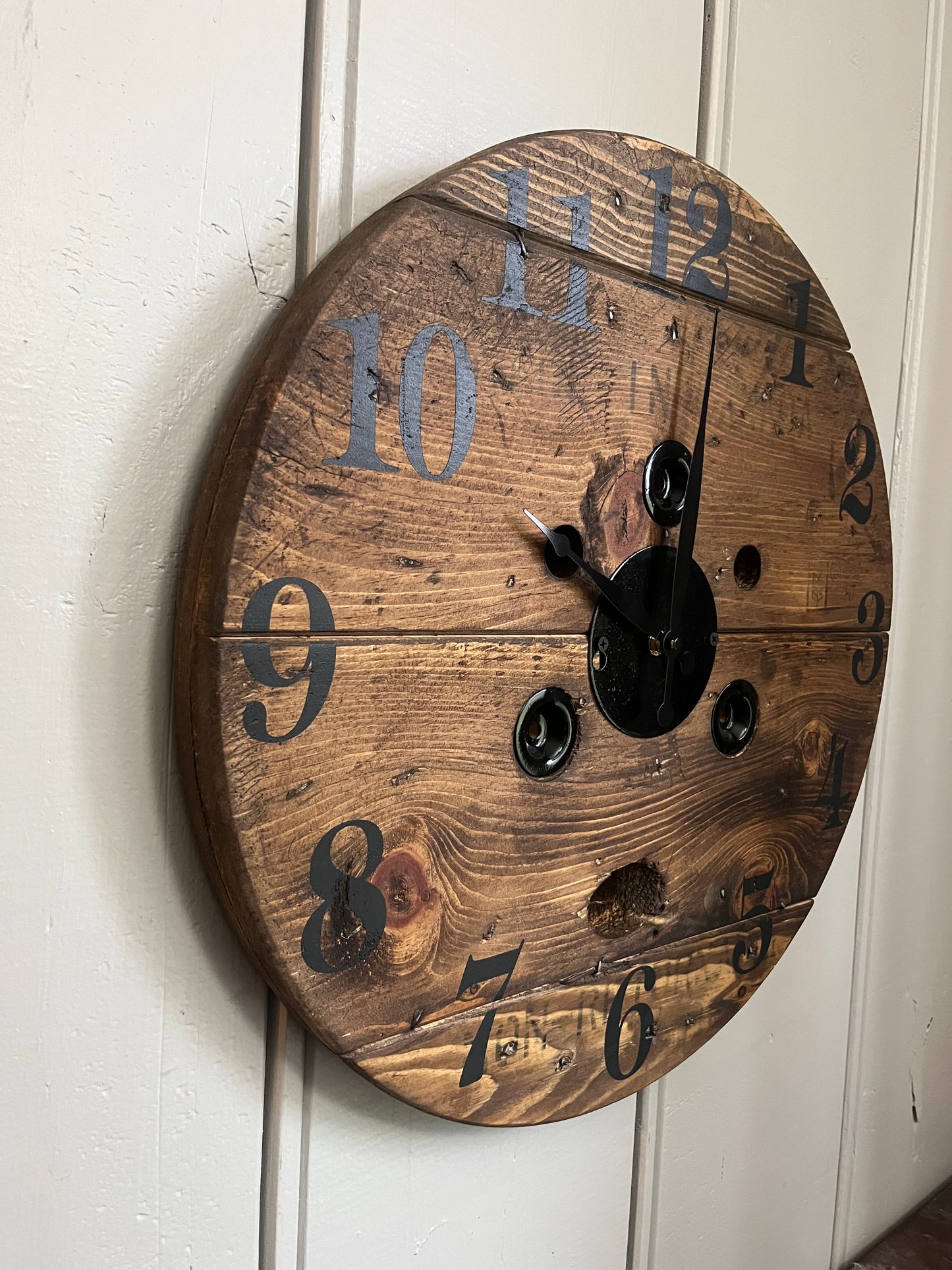 20" Spool clock - Provincial