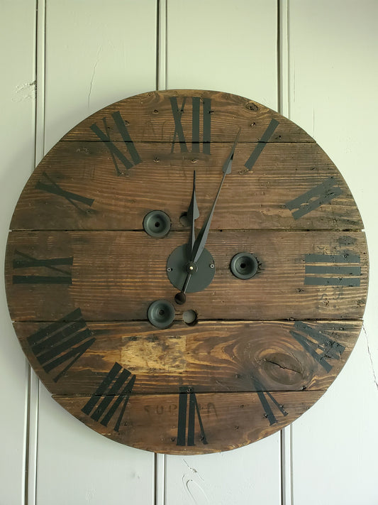 30" Spool clock - Provincial