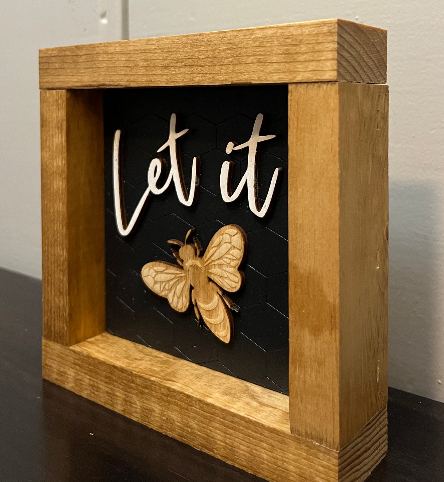 Let it bee-3D wood- 6"