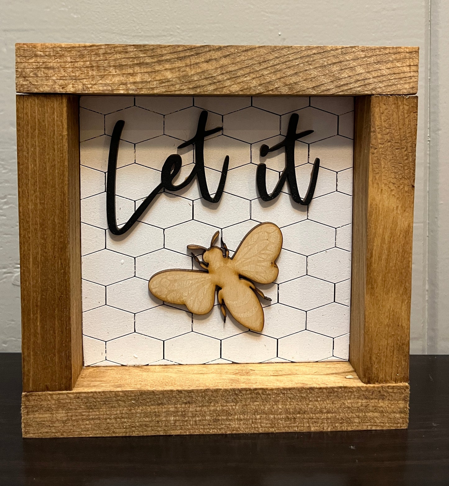 Let it bee-3D wood- 6"
