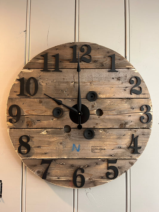 30" - 3D Rustic Spool clock